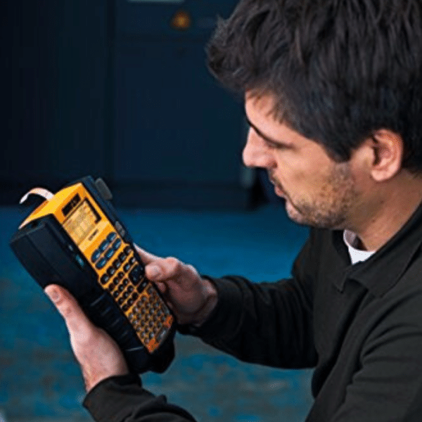 Etiquetadora DYMO Rhino Industrial 5200 Label Maker 5 Lines, 6-1/10w x 11-2/9d x 3-1/2h
