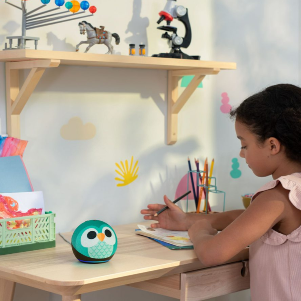 Amazon Echo Dot Echo Dot 5th Gen Kids con Asistente Virtual Alexa Color Dragon 110V/240V