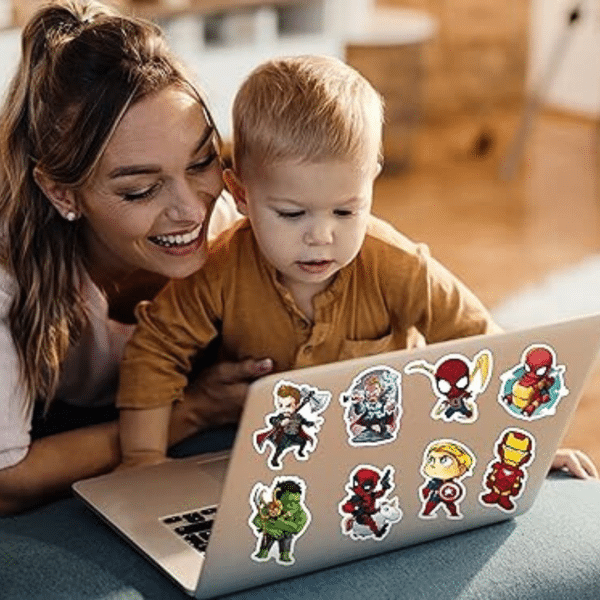 50 Stickers Super Heroe Disney Marvel Laptop Carro Bicicleta